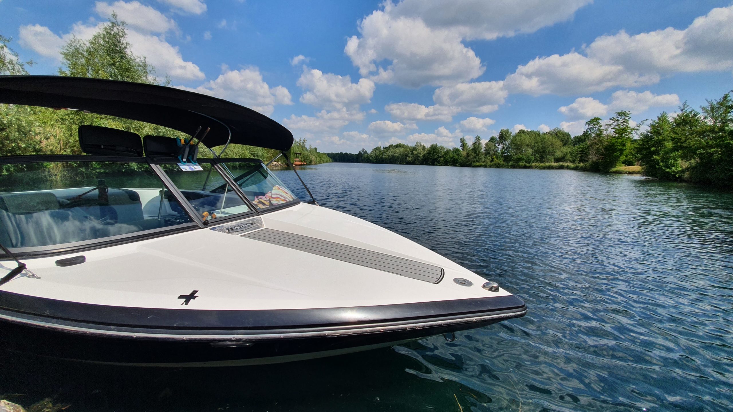 Ski nautique sur la Marne en île de France et slalom à St Maur